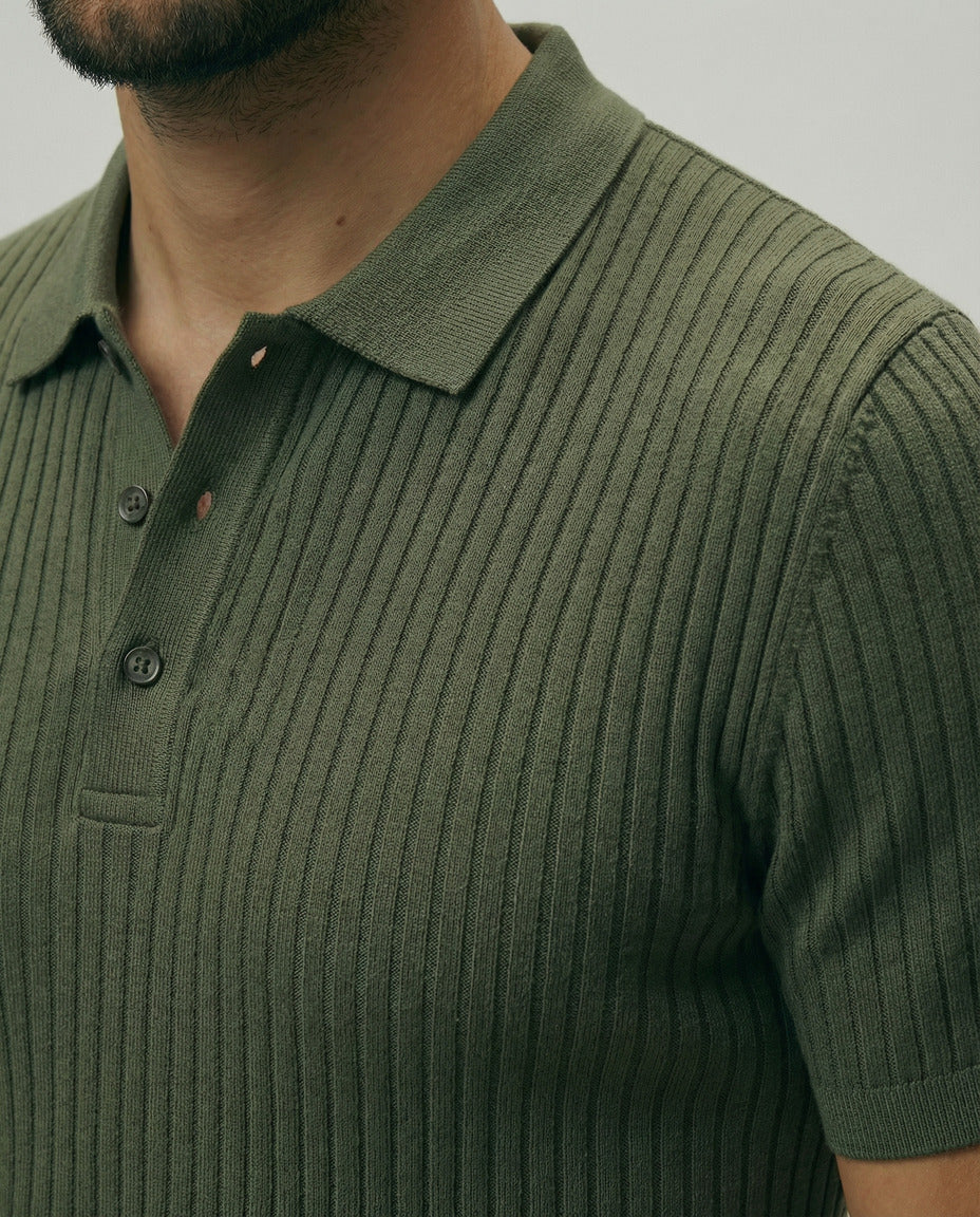 Slim Stripe Polo – Refined Elegance
